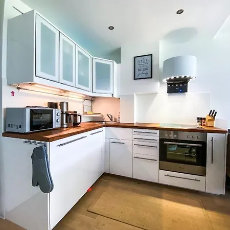 Nelia Apartment